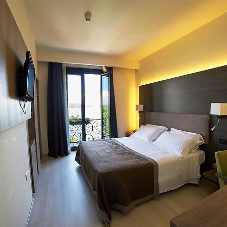 Hotel Giardino Arona Esterno foto