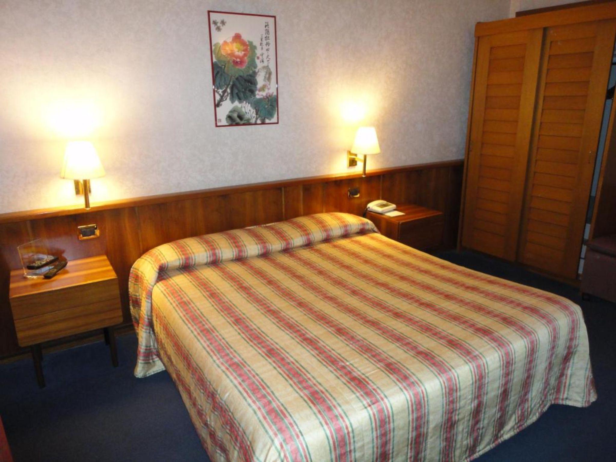 Hotel Giardino Arona Esterno foto