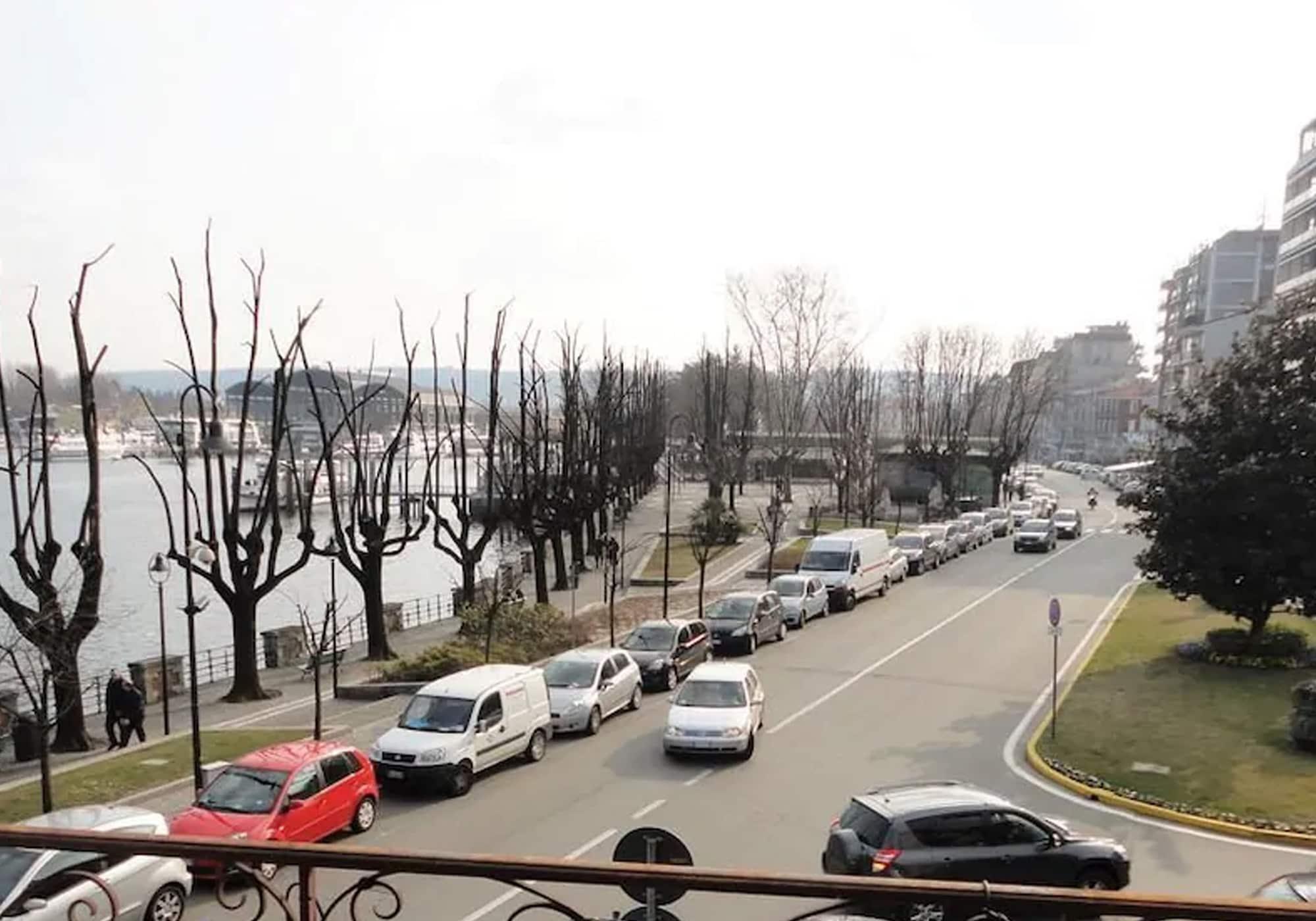 Hotel Giardino Arona Esterno foto