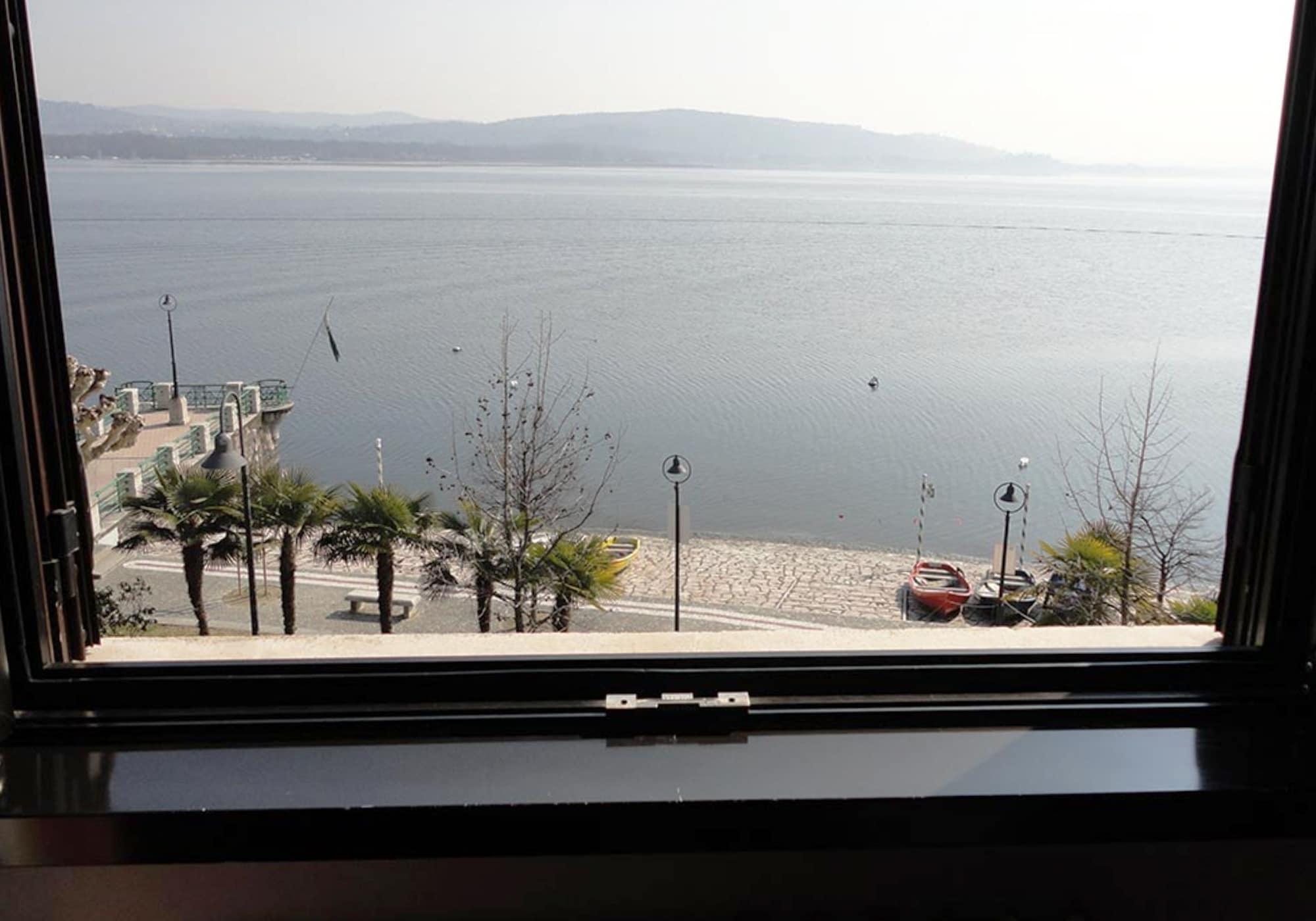 Hotel Giardino Arona Esterno foto