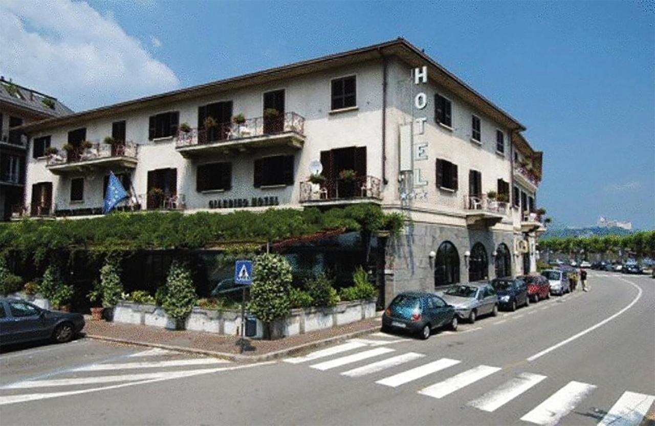 Hotel Giardino Arona Esterno foto