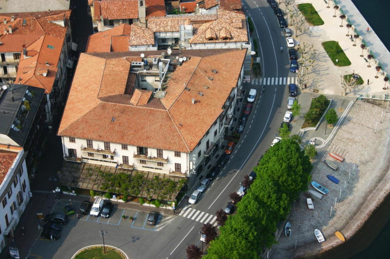 Hotel Giardino Arona Esterno foto